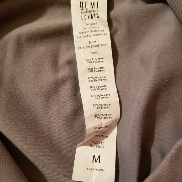 High-Waisted PowerHold Legging - M / Short | 25 - Picture 2 of 2